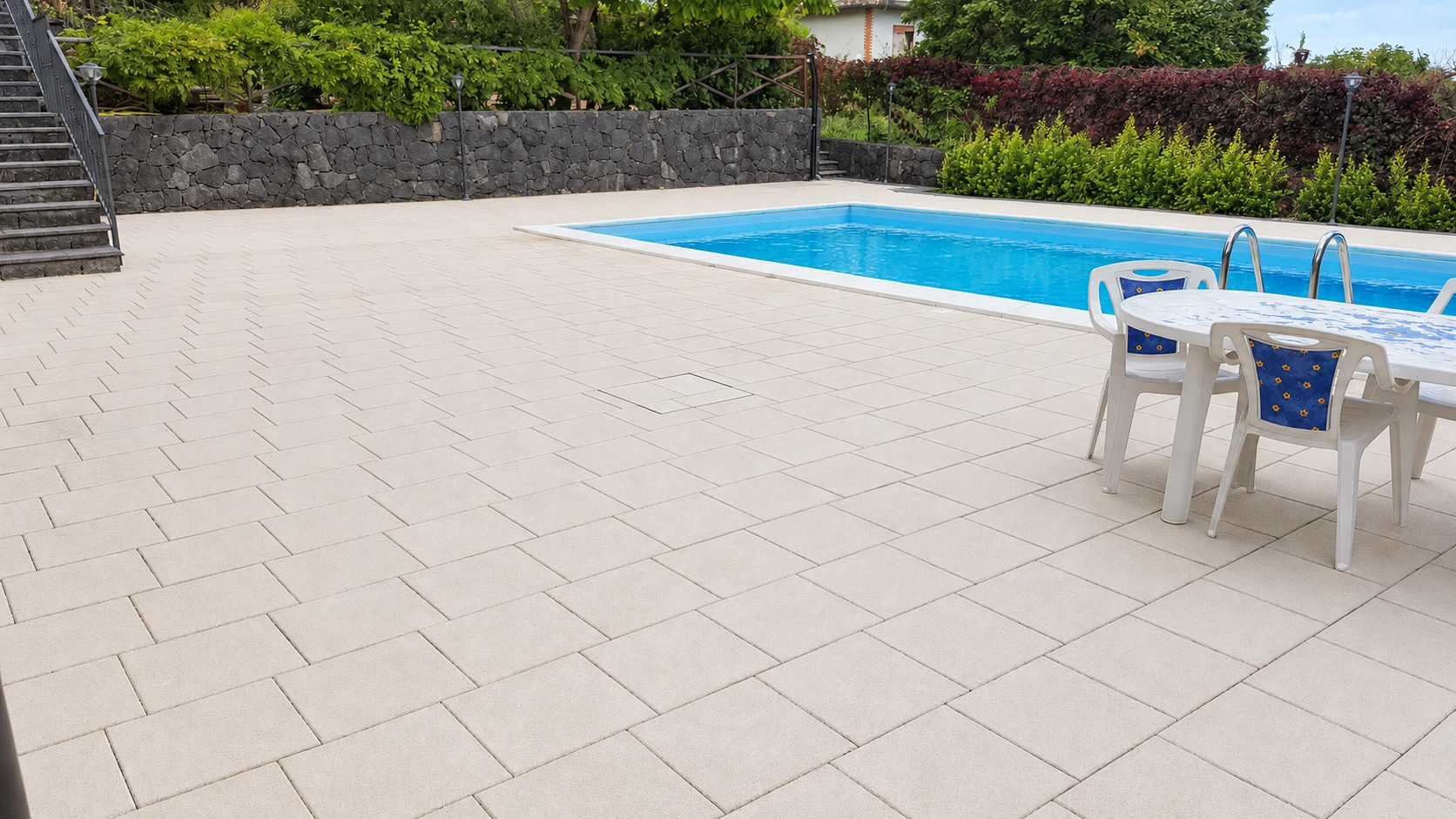 Trecastagni (CT) Piscina